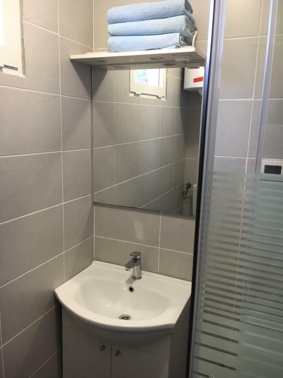 Apartment Kumicic - 3 Bedrooms Ičići エクステリア 写真
