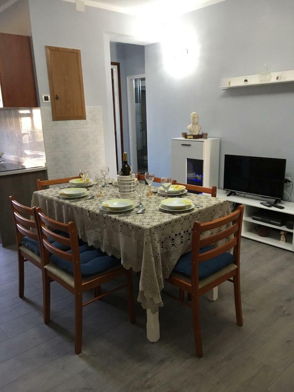 Apartment Kumicic - 3 Bedrooms Ičići エクステリア 写真